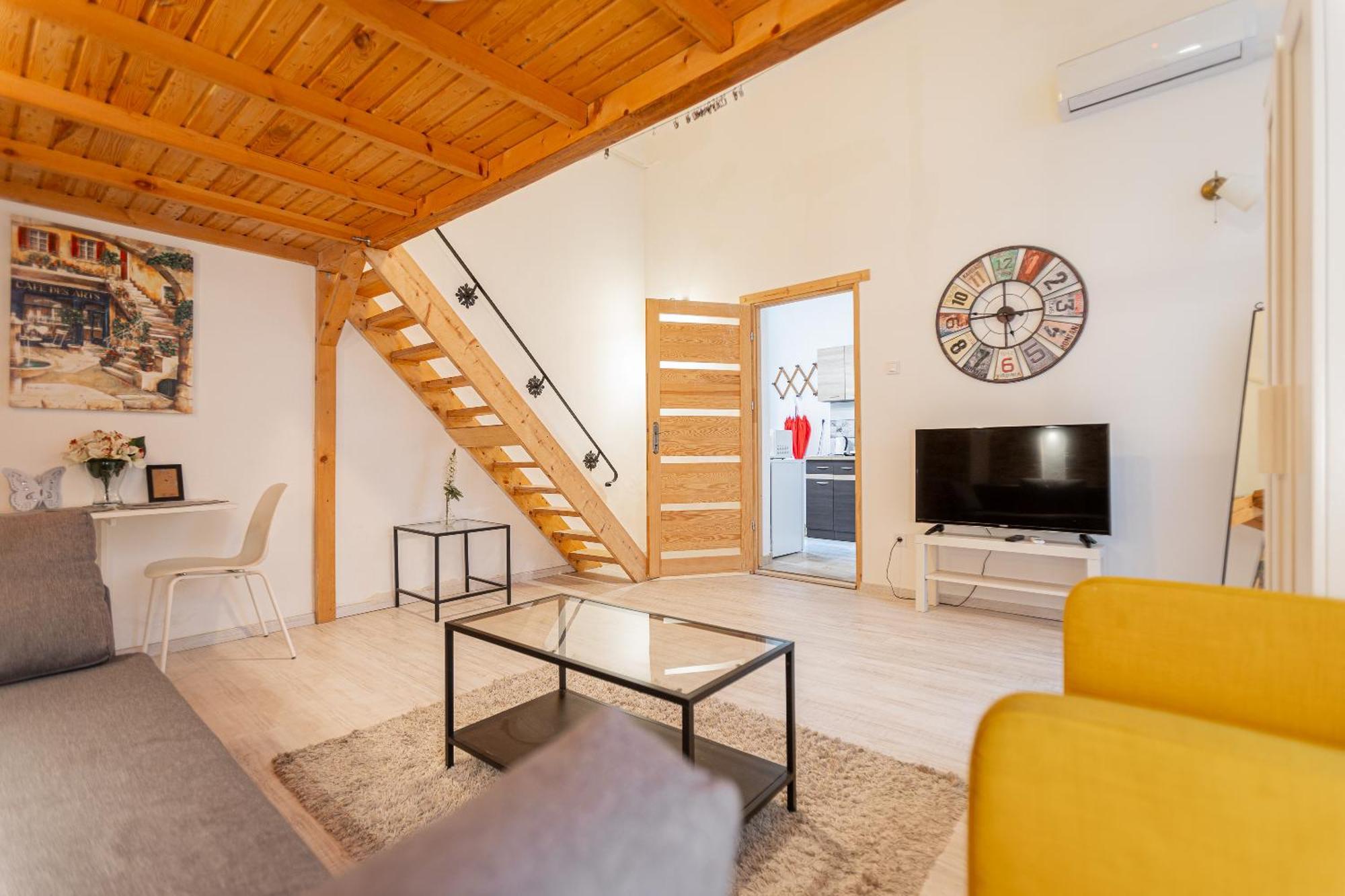 Cosy Flat With Balcony Apartamento Budapeste Exterior foto