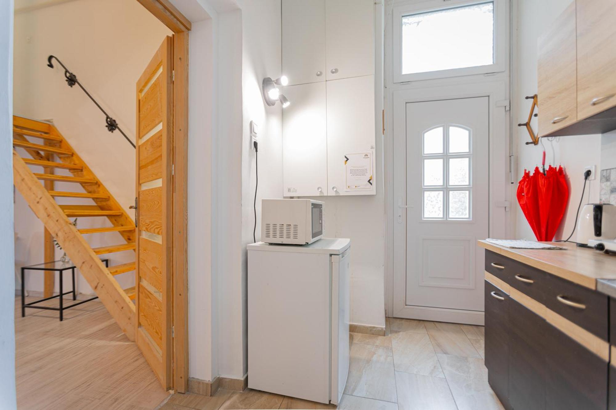 Cosy Flat With Balcony Apartamento Budapeste Exterior foto